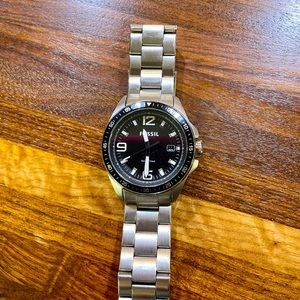 Great Gift! Silver Mens Fossil Watch with black trim